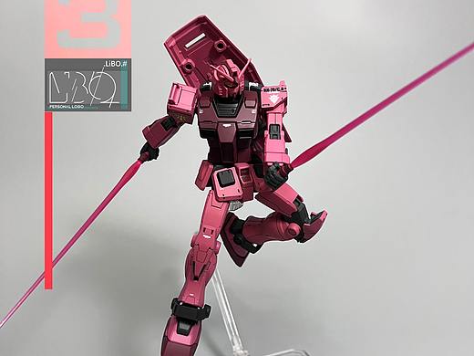夏亚用元祖高达改色喷涂