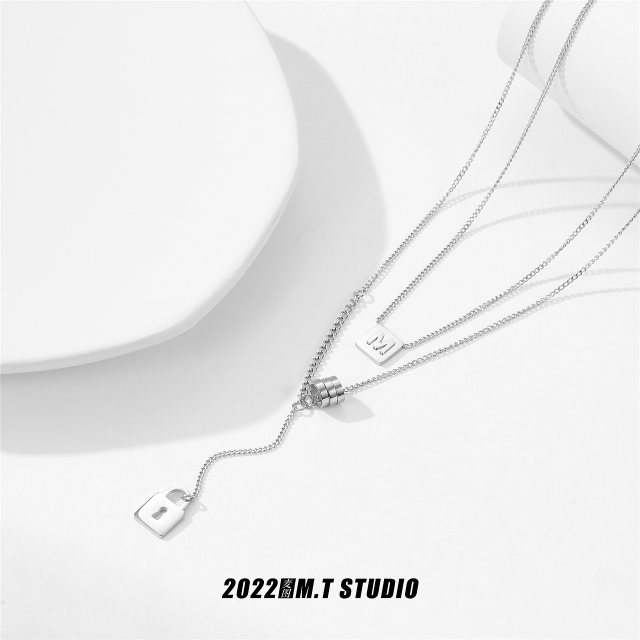 项链白色系静物图摄影（图ZMzE4MzcyMzM2） - 产品摄影 - 站酷设计师麦图商业摄影原创素材 - 站酷ZCOOL