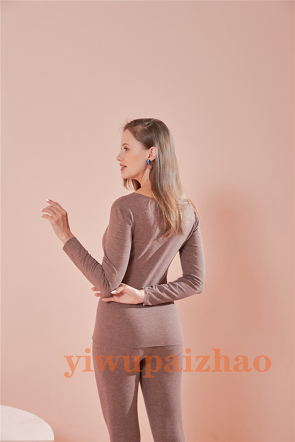 义乌保暖内衣拍照,男女外模合拍保暖内衣效果展示