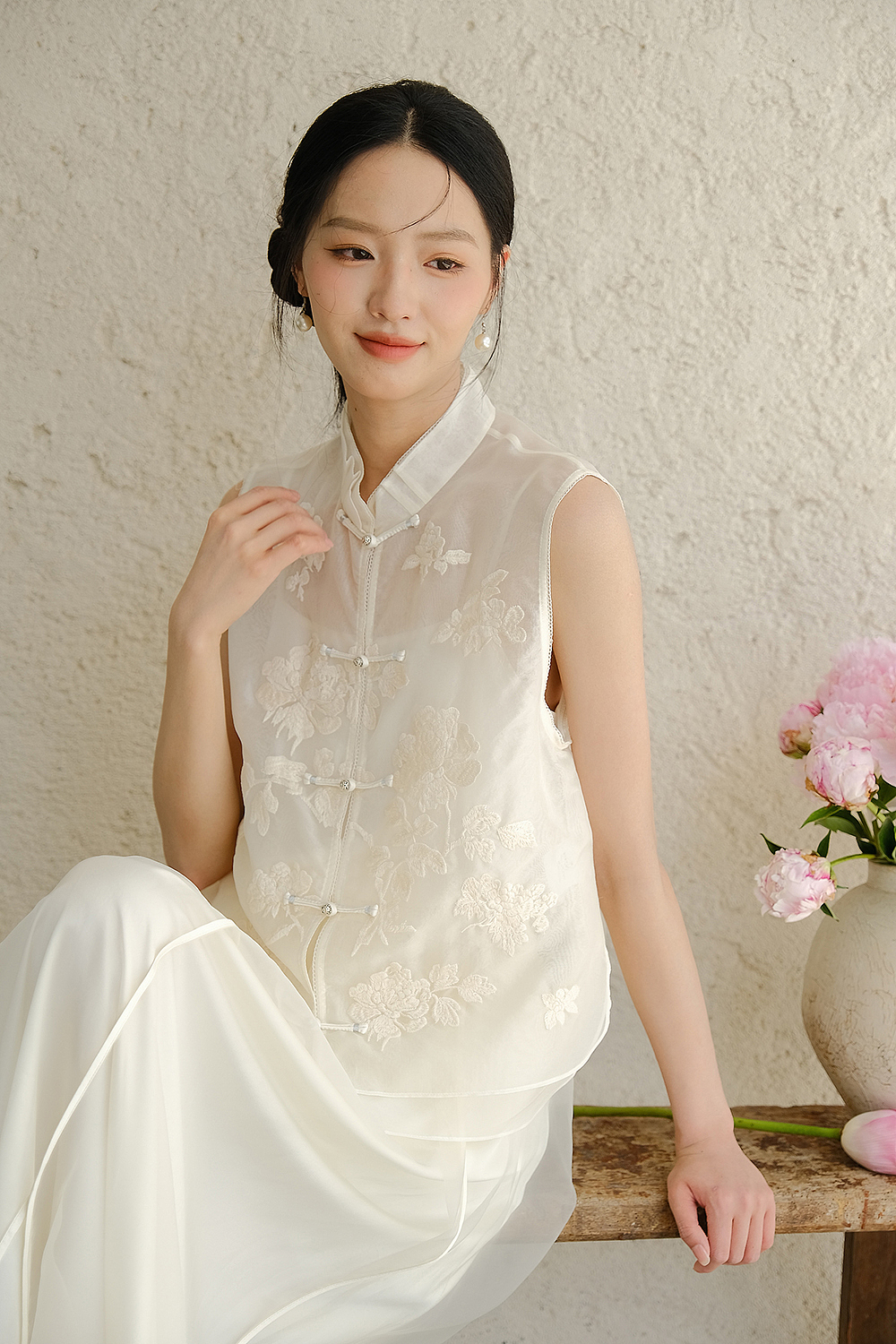 服装拍摄|山有色 2024夏季新中式服装拍摄（图ZMzY5ODc4NzUy） - 人像摄影 - 站酷设计师小黑Ray_原创素材 - 站酷ZCOOL