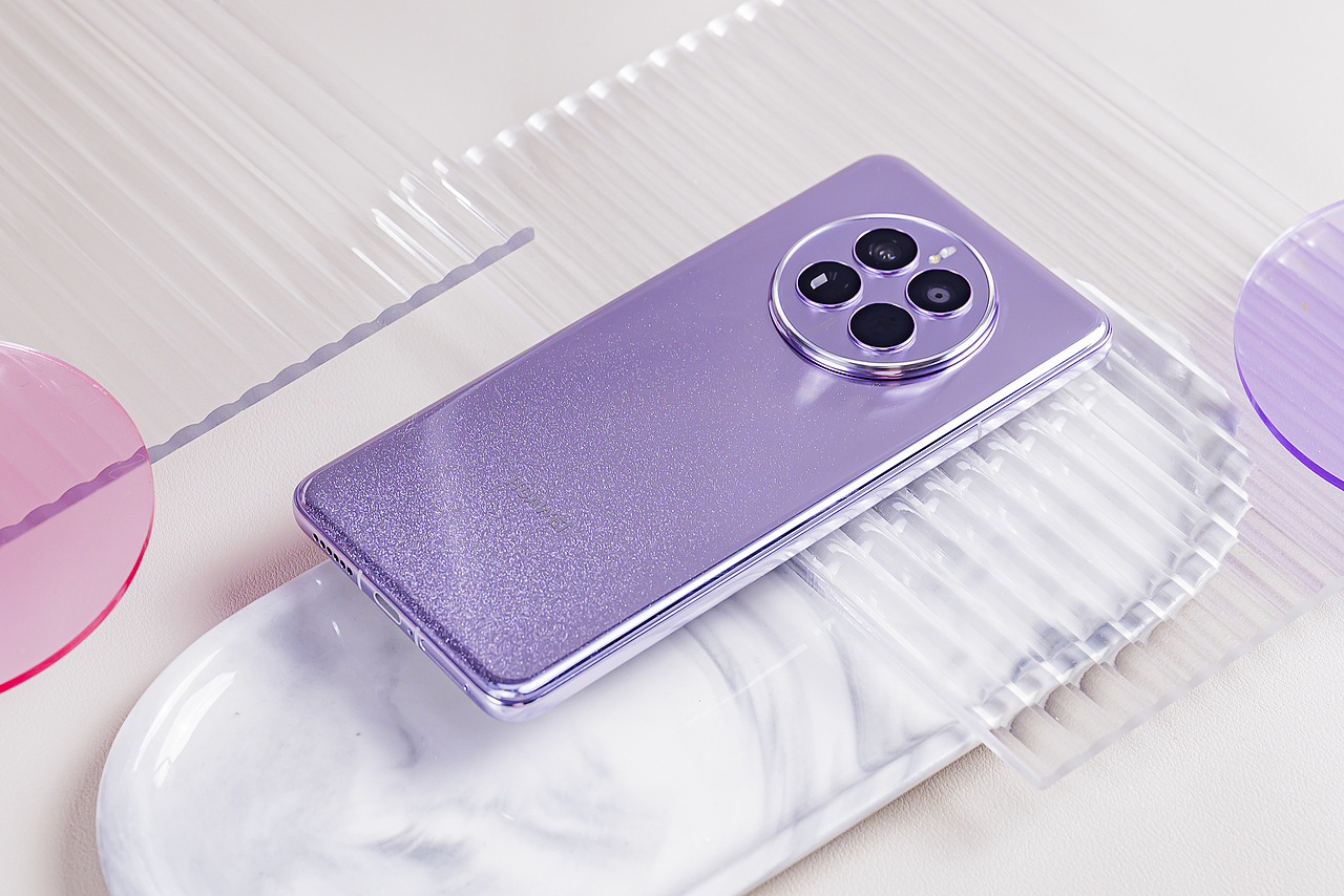 华为mate50e流光紫图赏