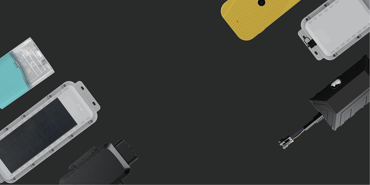 GPS TRACKER 画册（图ZMzY3ODE1MTI0） - 书籍/画册 - 站酷设计师lovingstrangers原创素材 - 站酷ZCOOL