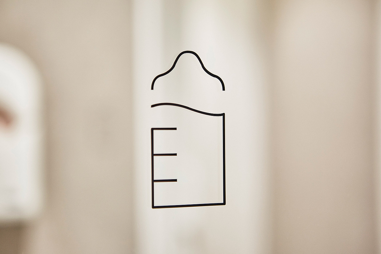 新秀站南门公共空间——环境视觉导视设计