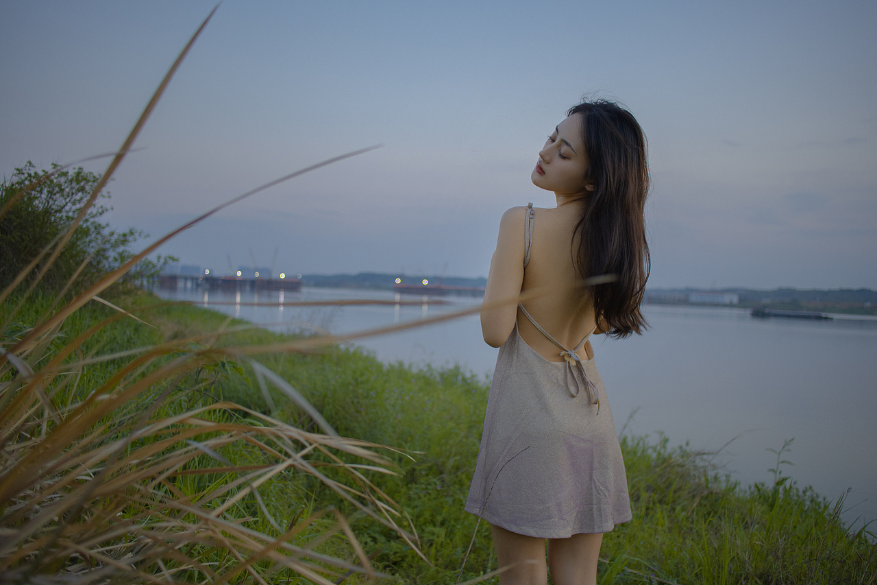 我们去江边拍照吧（图ZMjk2Njg0NDYw） - 人像摄影 - 站酷设计师半城印象小九原创素材 - 站酷ZCOOL