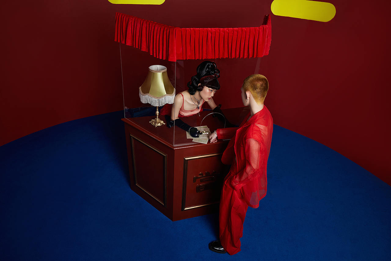 oneye首飾形象片《典當(dāng)》（圖ZMzEyMzExNTI0） - 時尚/藝術(shù)攝影 - 站酷設(shè)計師黃洋帆Yoko原創(chuàng)素材 - 站酷ZCOOL