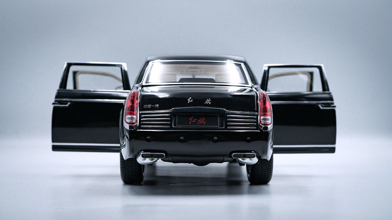 红旗CA7600J 礼宾车 4539/4999 1:18 世纪龙