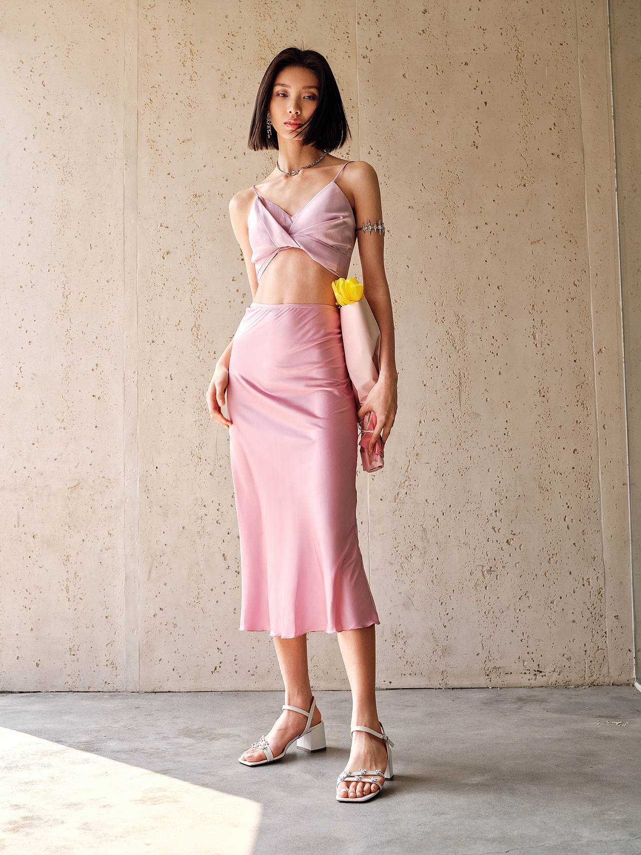 TATA女鞋（图ZMzQ0MzgxNDAw） - 人像摄影 - 站酷设计师黑白君工作室原创素材 - 站酷ZCOOL