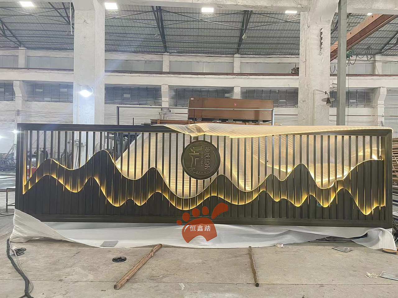 园林景墙不锈钢假山背景屏风 新中式艺术景墙