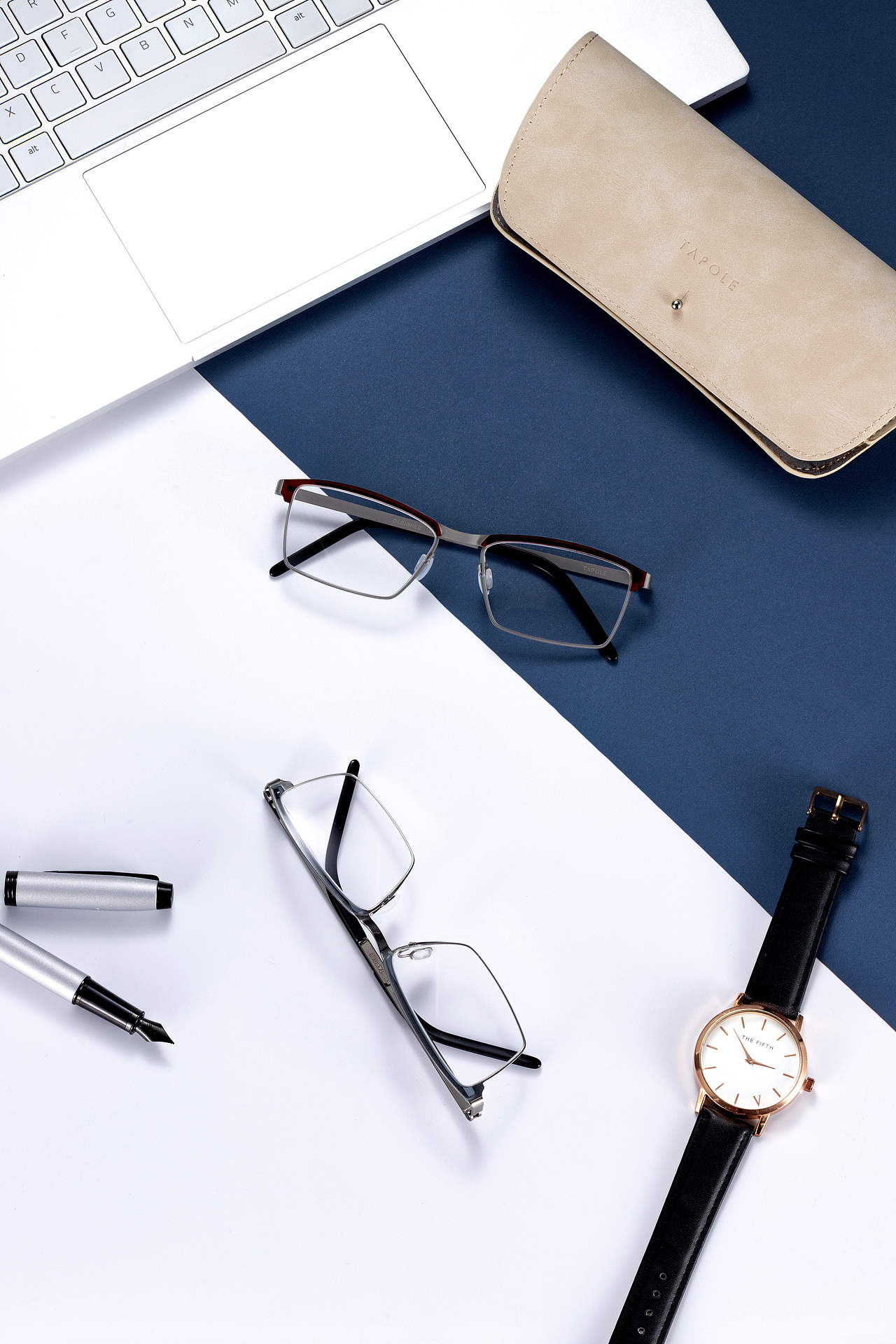 轻宝眼镜TAPOLE（图ZMjk2NDQ0MTA4） - 产品摄影 - 站酷设计师摄影师小恰原创素材 - 站酷ZCOOL