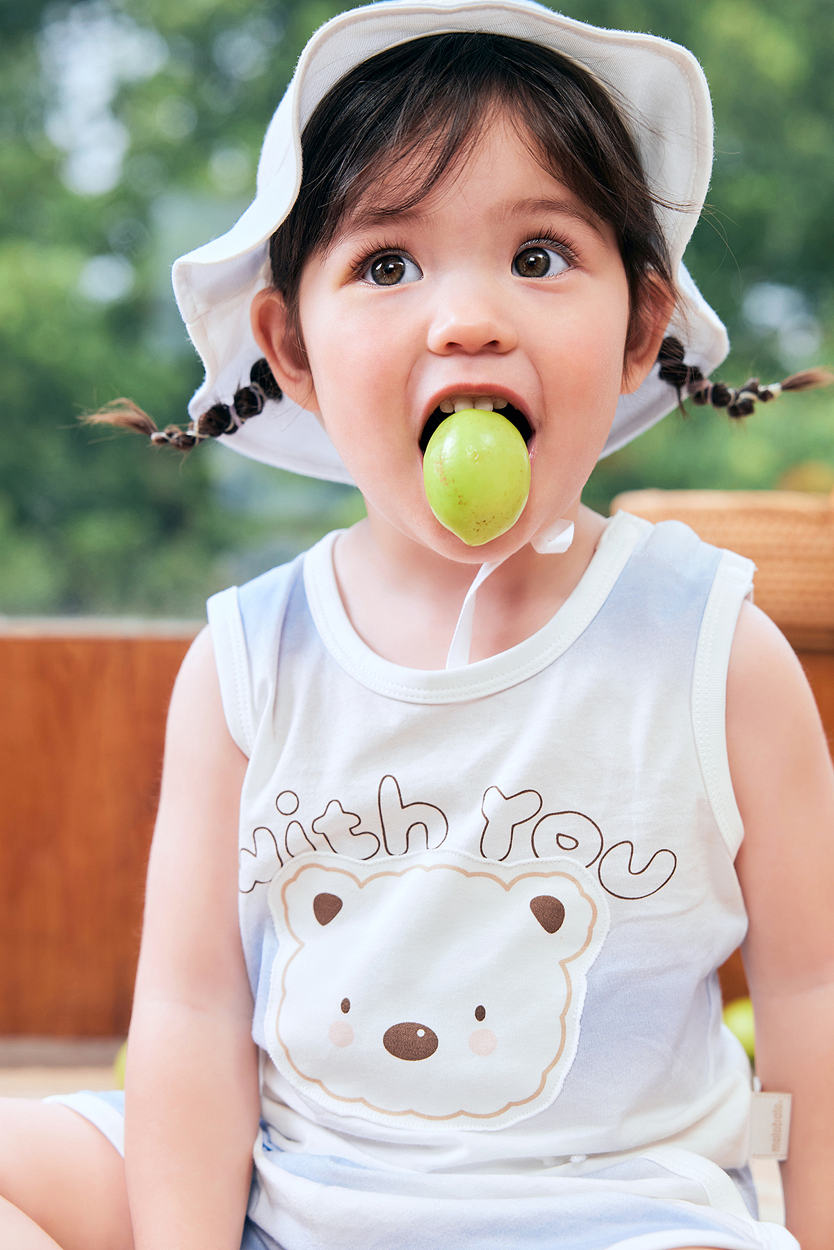 童装外景 安集家佳佳（图ZMzQyNTY1MjEy） - 人像摄影 - 站酷设计师卡凡李大晚原创素材 - 站酷ZCOOL