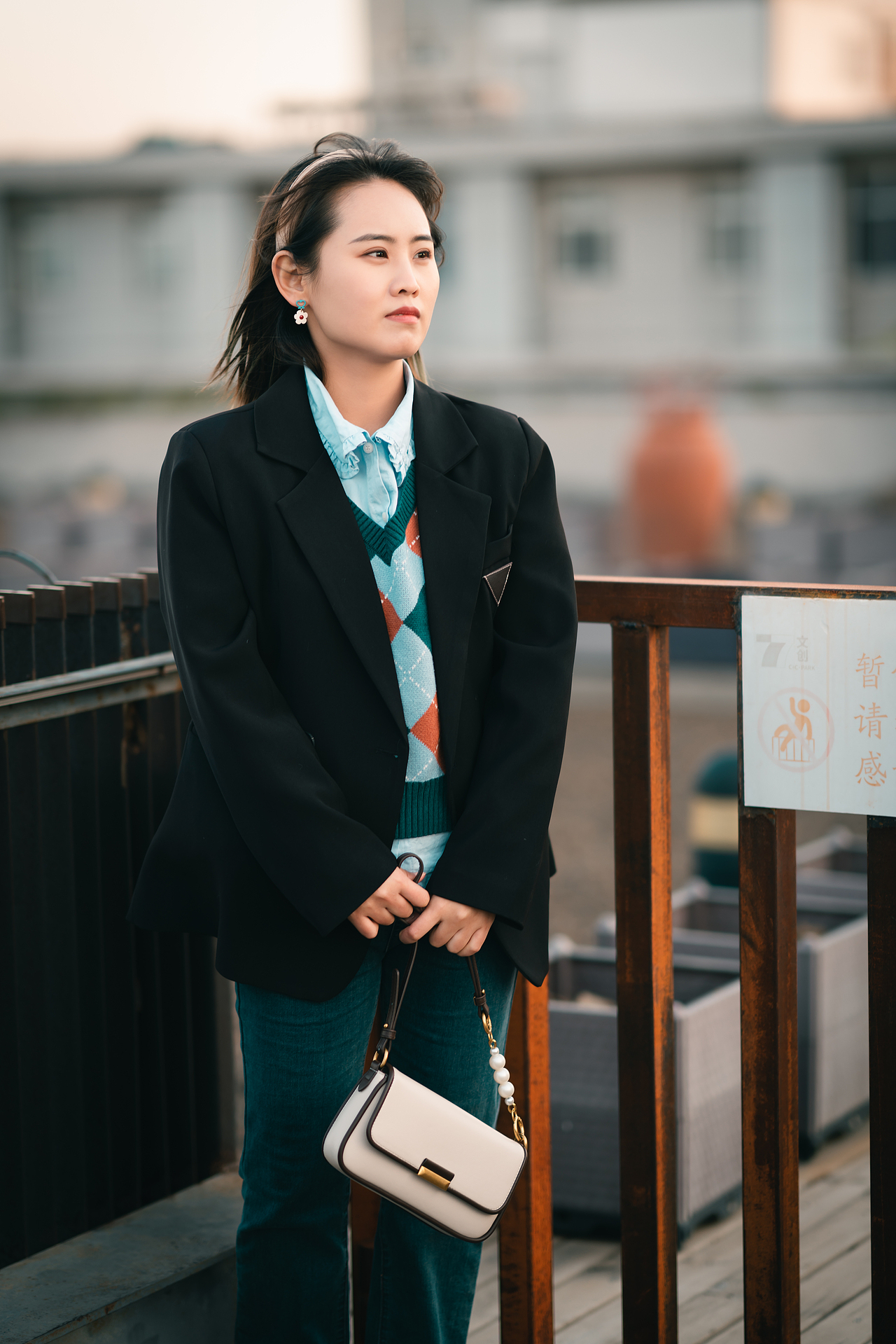 去77文创园拍写真？（图ZMzA5MjE1NTY4） - 人像摄影 - 站酷设计师良智Jerry原创素材 - 站酷ZCOOL