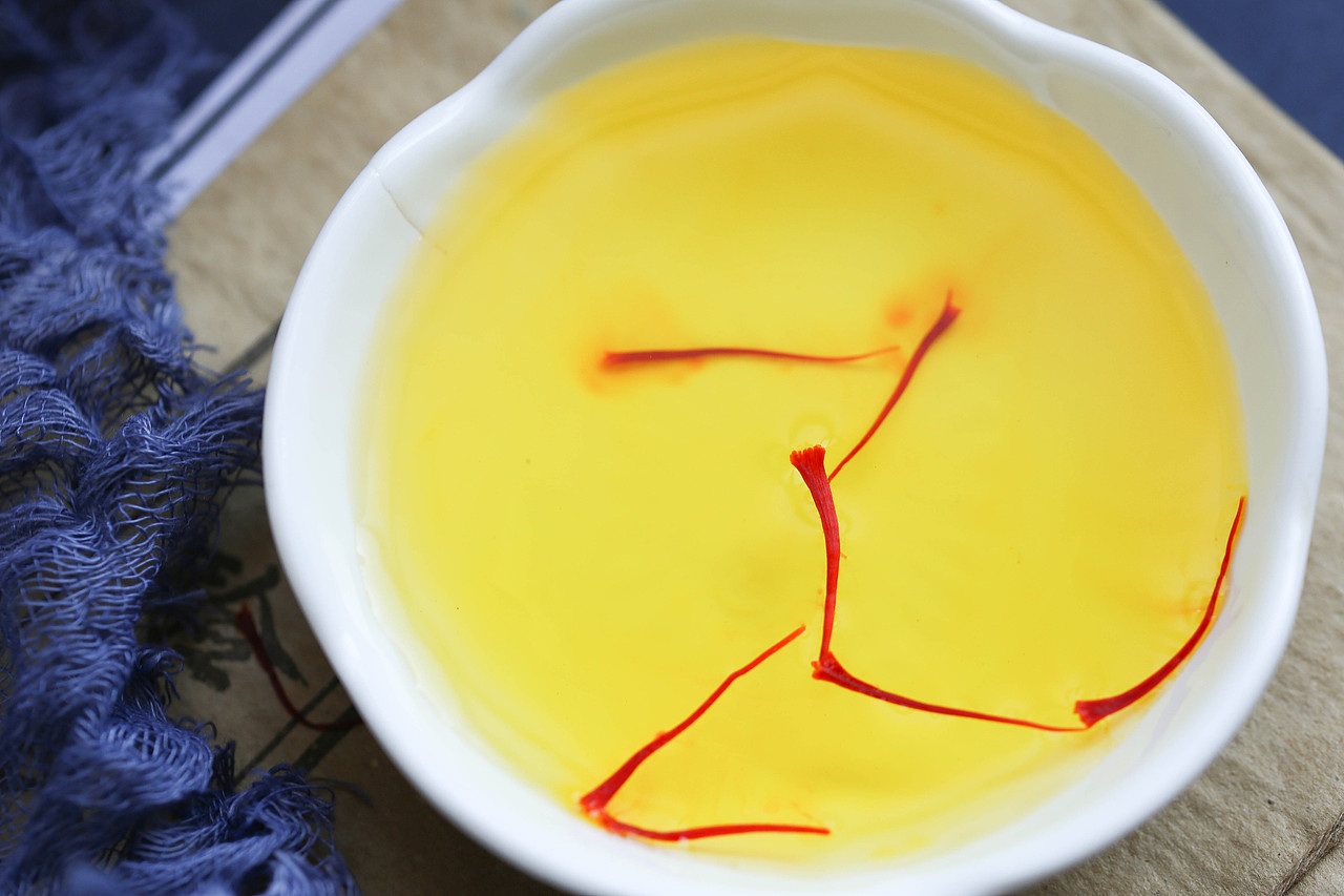 【10月产品摄影】高端滋补（图ZOTU1MjQ3NzY=） - 产品摄影 - 站酷设计师卷安那原创素材 - 站酷ZCOOL