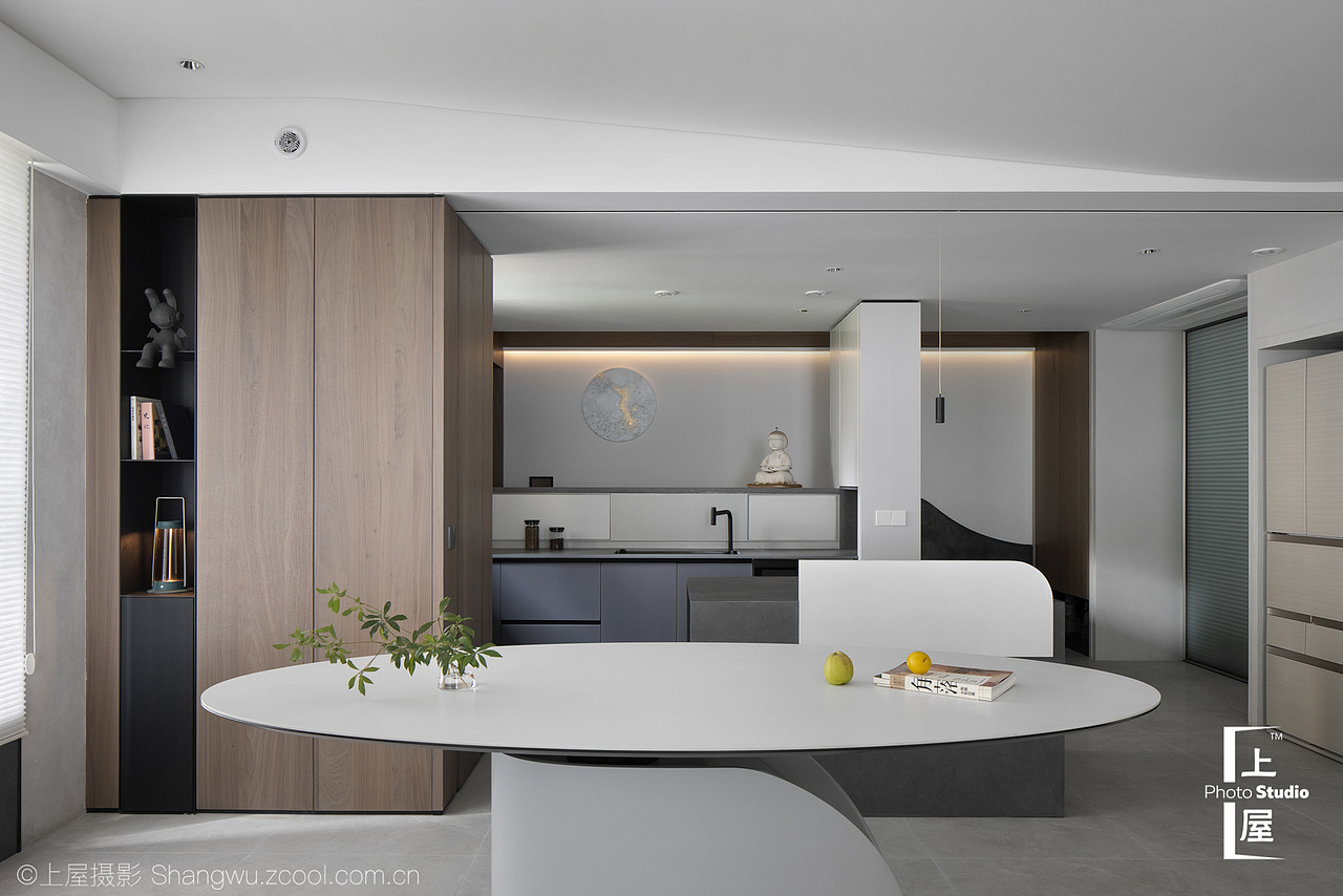 上屋摄影|建发央著|本特设计