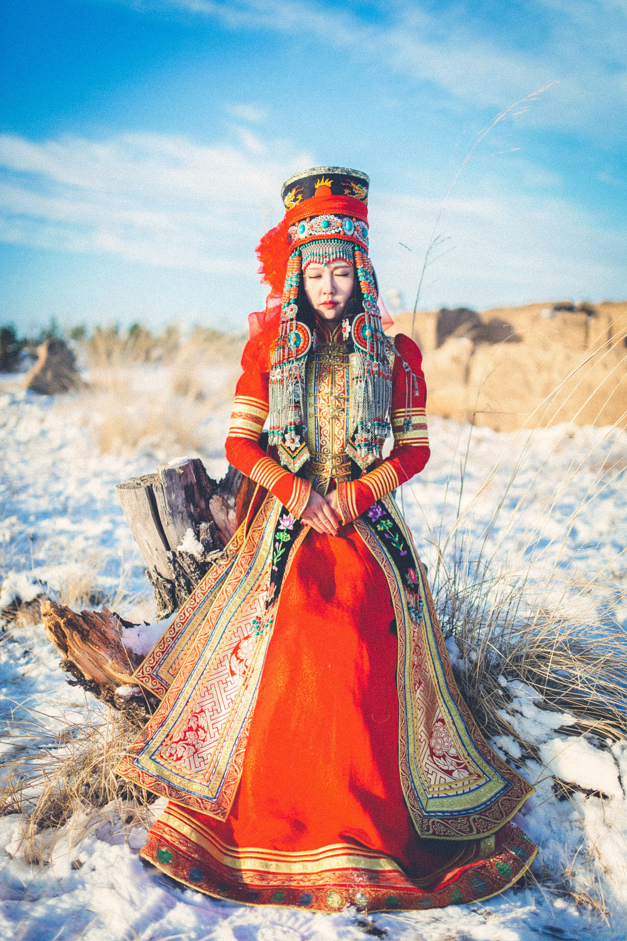 蒙古族过年穿什么衣服