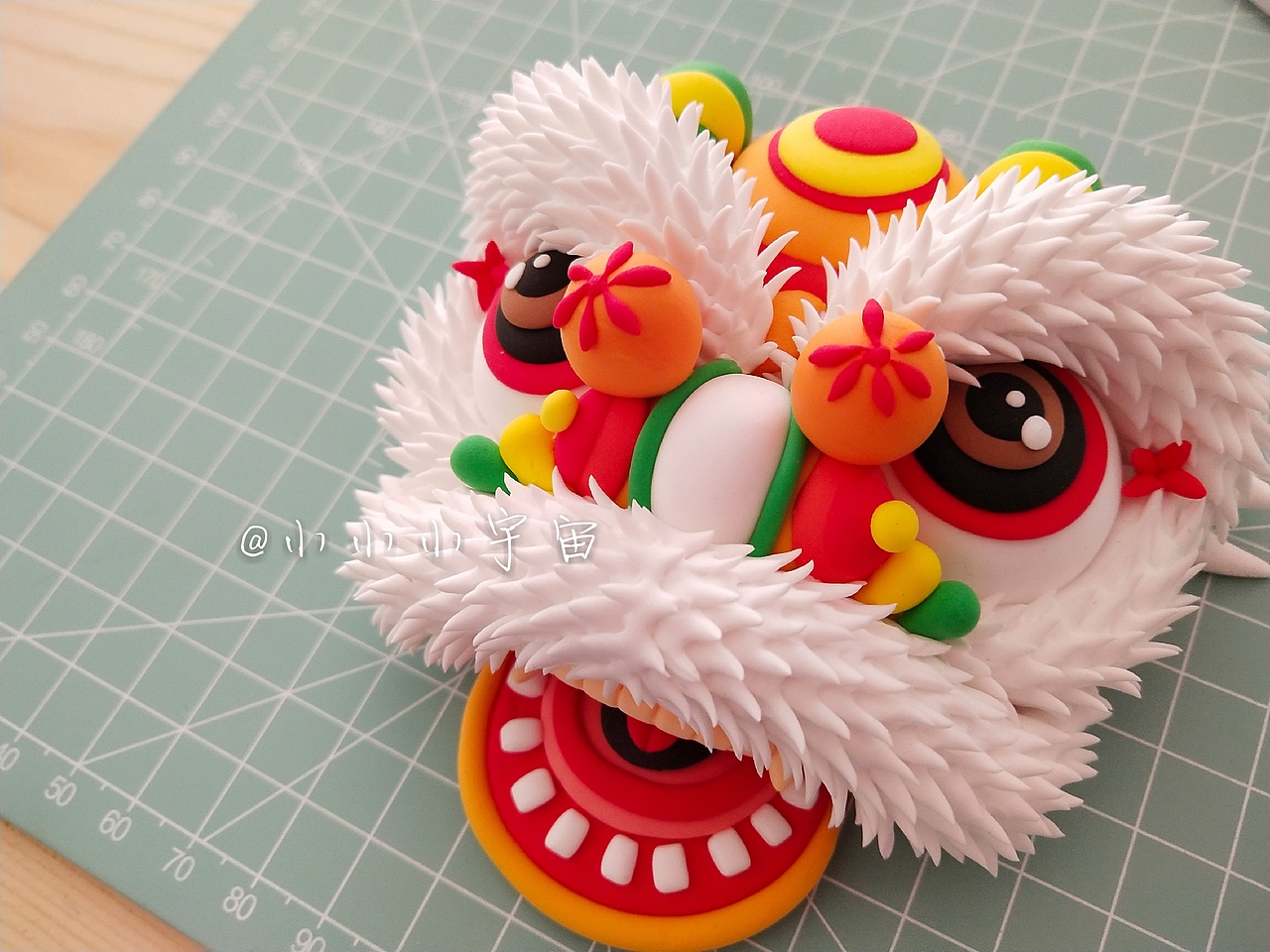 小宇宙粘土手工新年舞狮