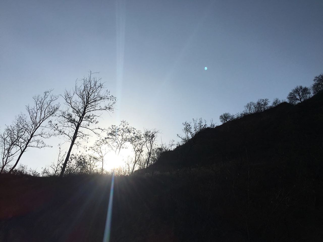 冬日山景 ——撿漏大自然（圖ZMjI1MjIxNzQw） - 人文/紀(jì)實攝影 - 站酷設(shè)計師半斤云原創(chuàng)素材 - 站酷ZCOOL