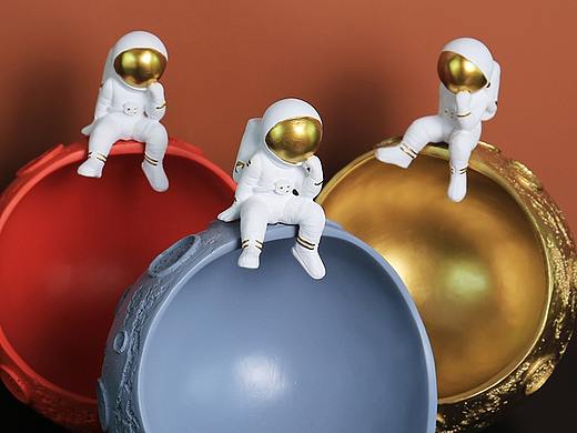 宇航员收纳摆件