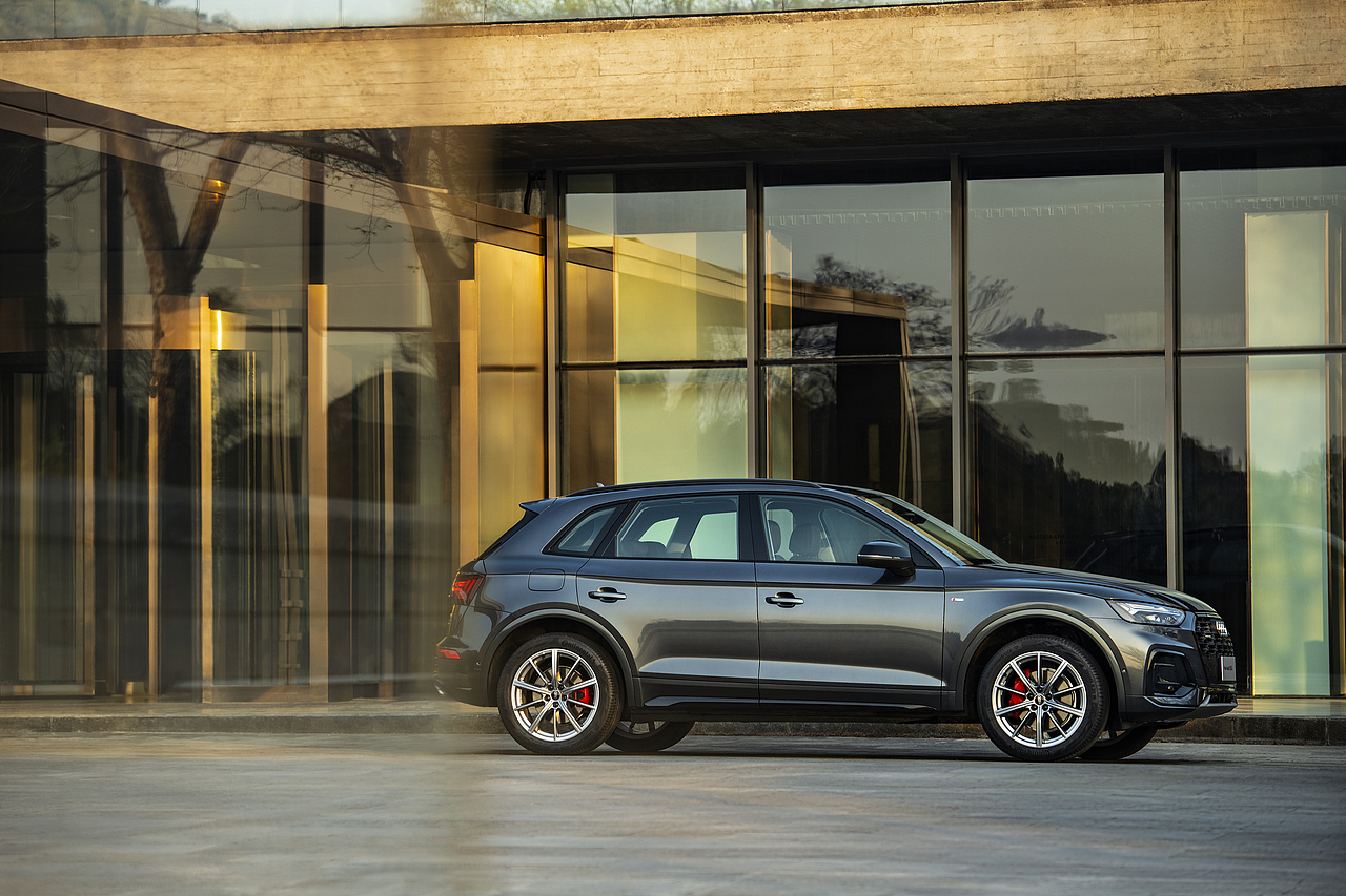 汽车修图-Audi Q5L