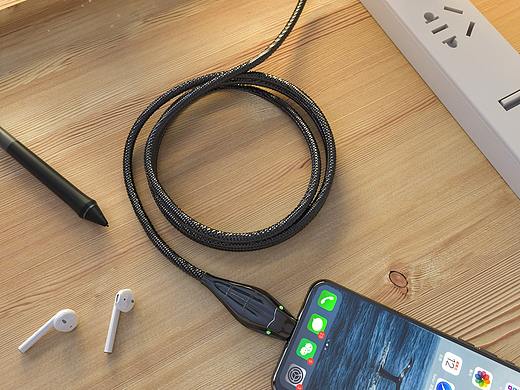 C4D-黑曼巴数据线