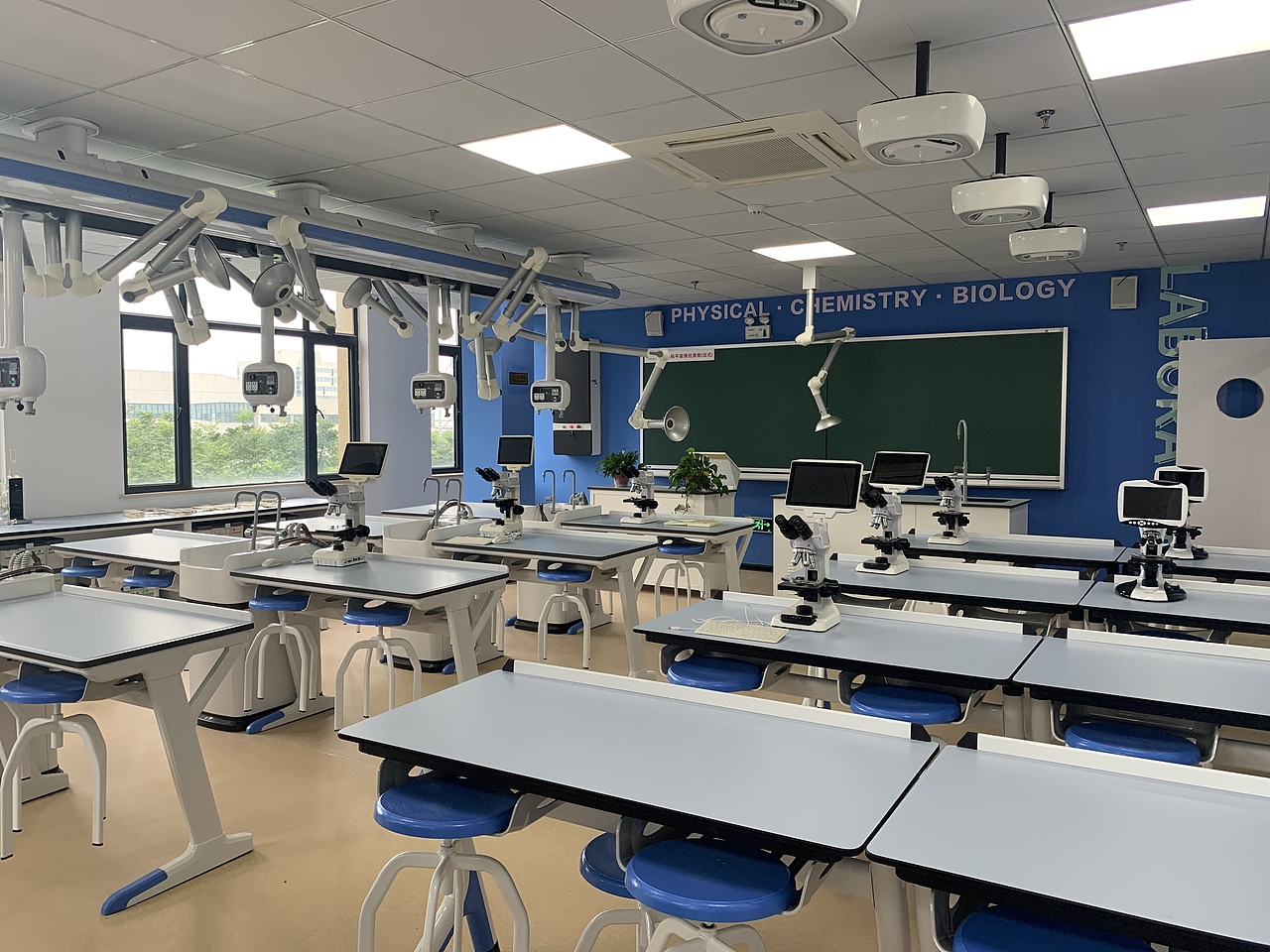 理化生標準化實驗考場產(chǎn)品培訓(xùn)（圖ZMjYxOTc2NTky） - 其他 - 站酷設(shè)計師湖南智慧教育裝備原創(chuàng)素材 - 站酷ZCOOL