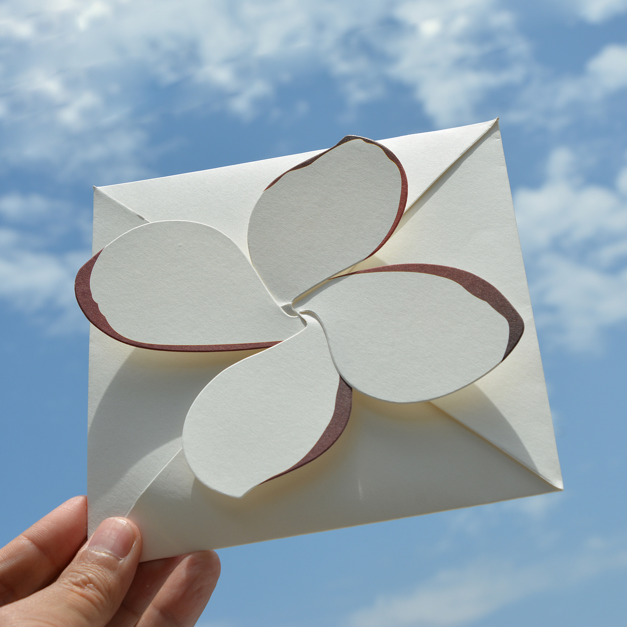 一款花型信封（图ZMjk0MTE3NDIw） - 宣传物料 - 站酷设计师你好名片原创素材 - 站酷ZCOOL