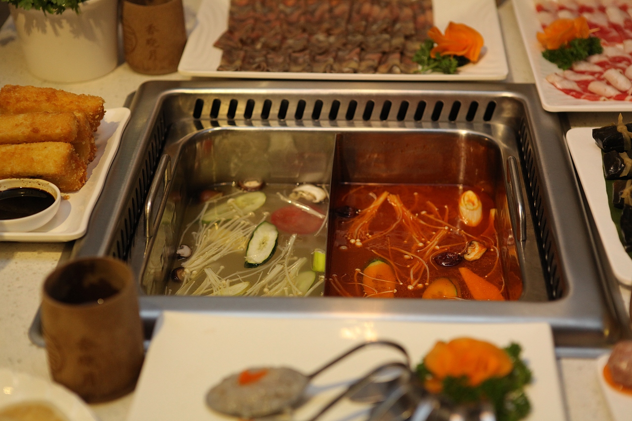 香晓月火锅 实拍（图ZNjAxODkzODQ=） - 环境/建筑摄影 - 站酷设计师金箍棒棒哒原创素材 - 站酷ZCOOL