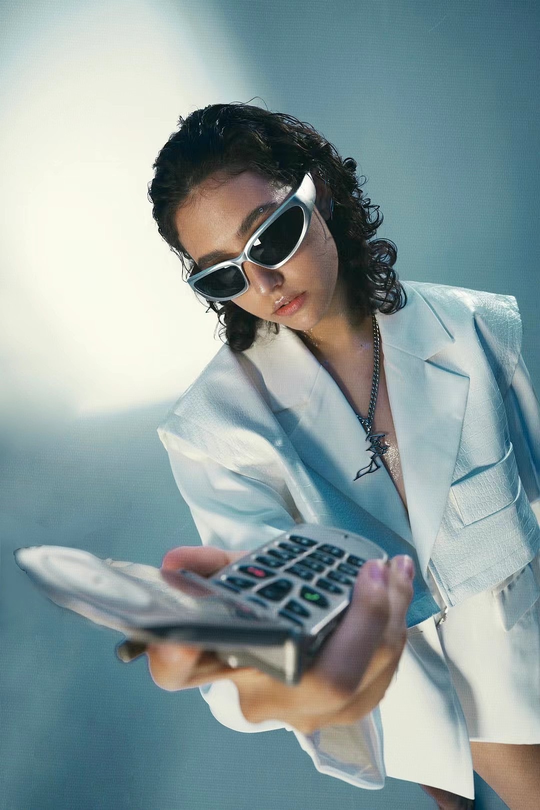 外模 |怪不得潮牌设计师都喜欢这位模特,太酷啦