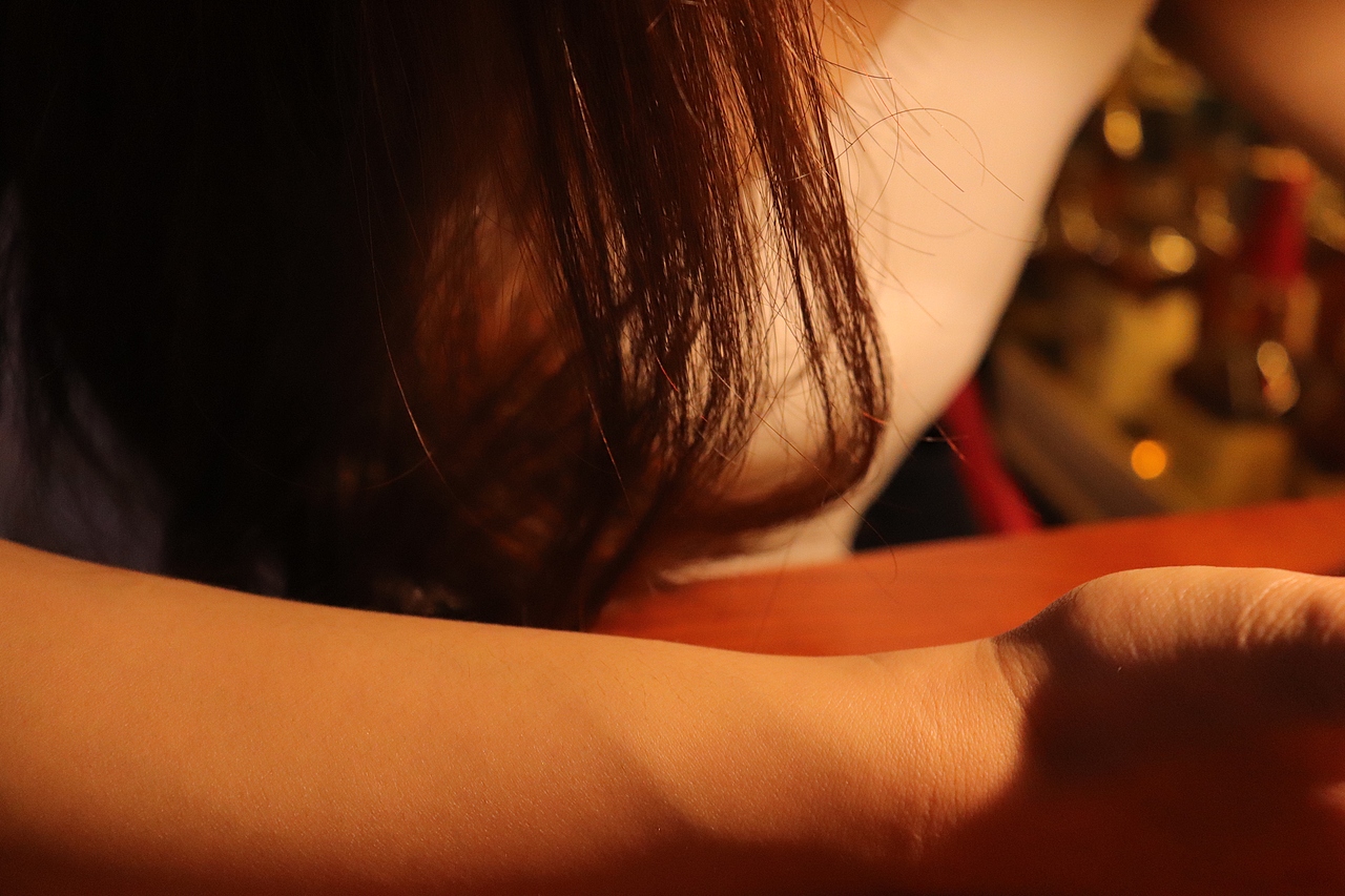 Bar & She（图ZMTgwNTA1MTg0） - 产品摄影 - 站酷设计师是进击的脸猫呀原创素材 - 站酷ZCOOL