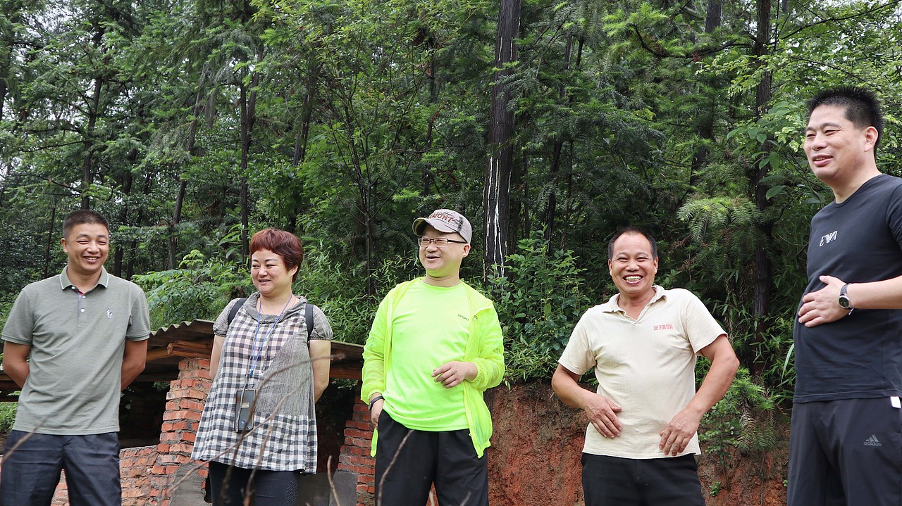 阿味大虾火锅连锁品牌素材图 - 素材网