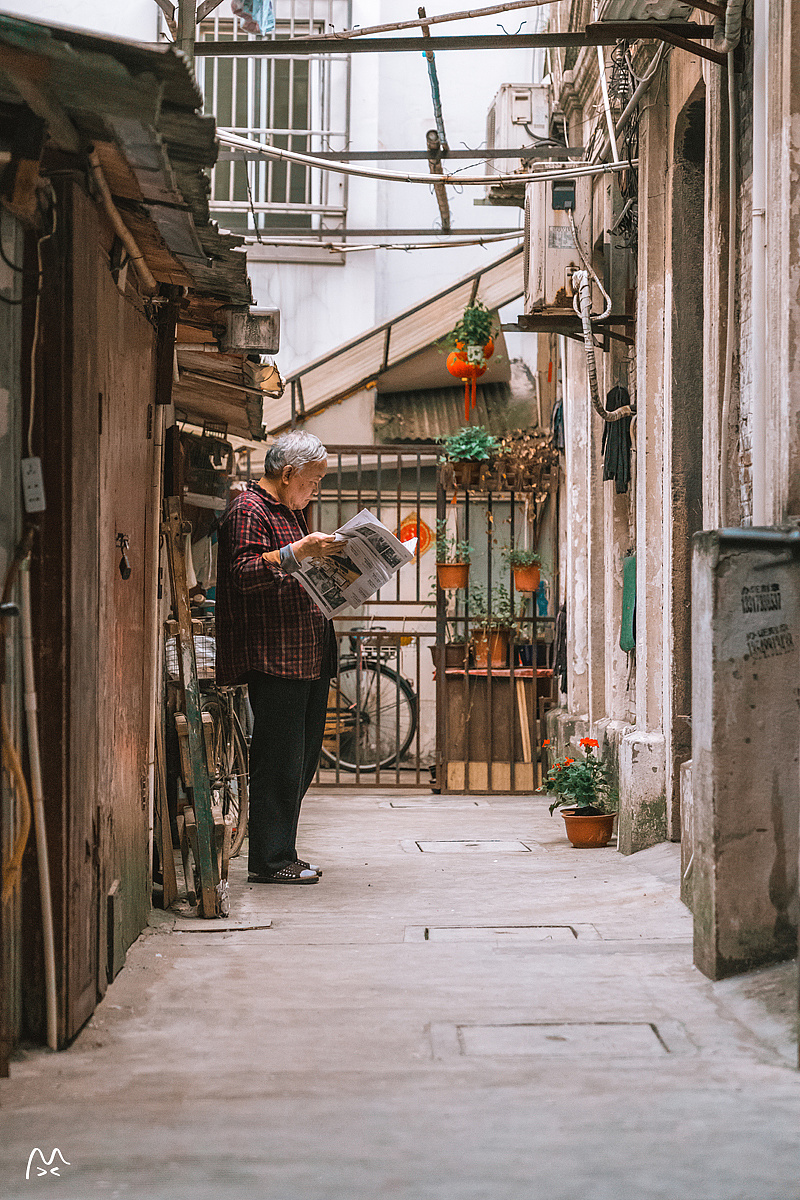 行走在上海的大街小巷