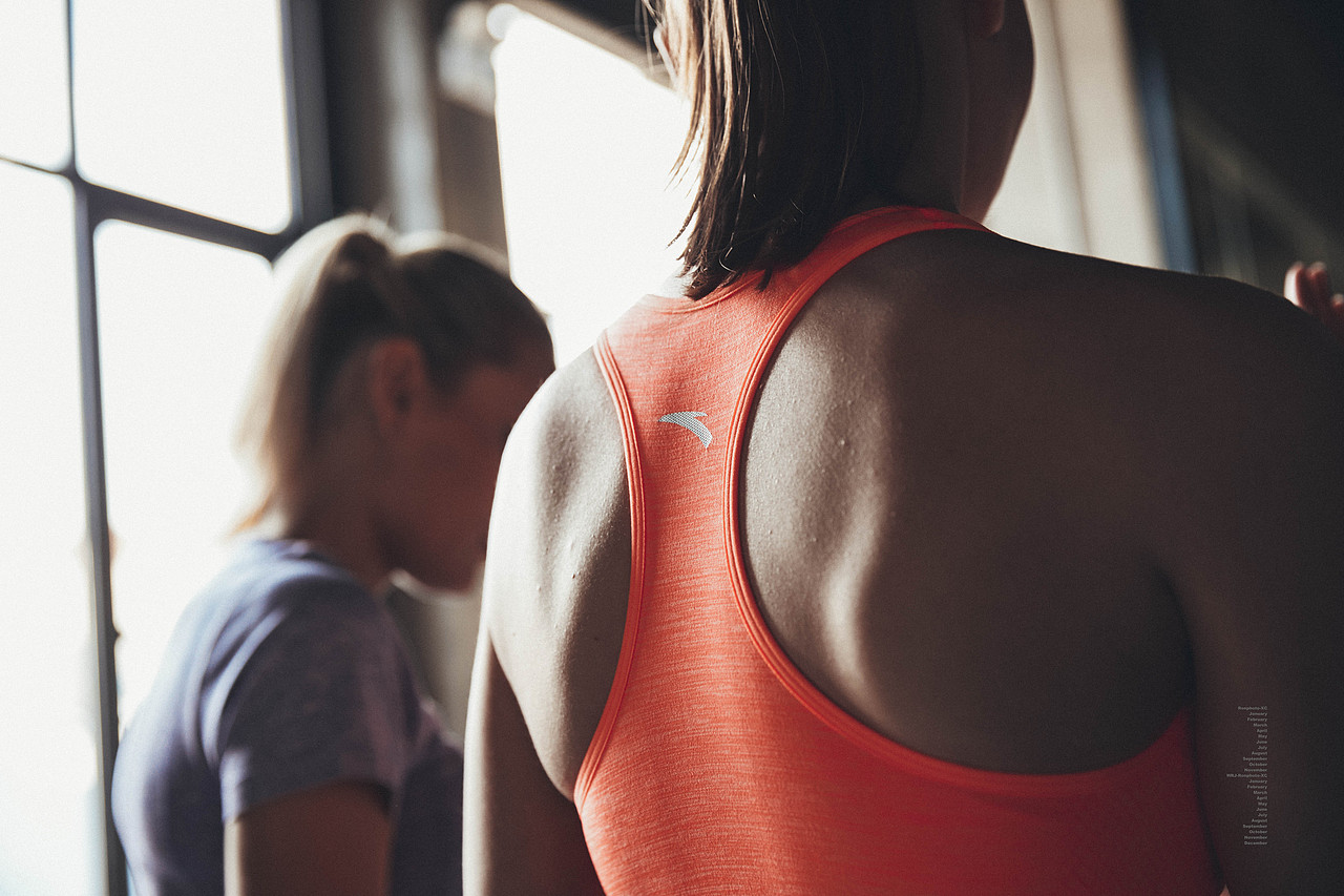 A安踏海外人物海报平面拍摄