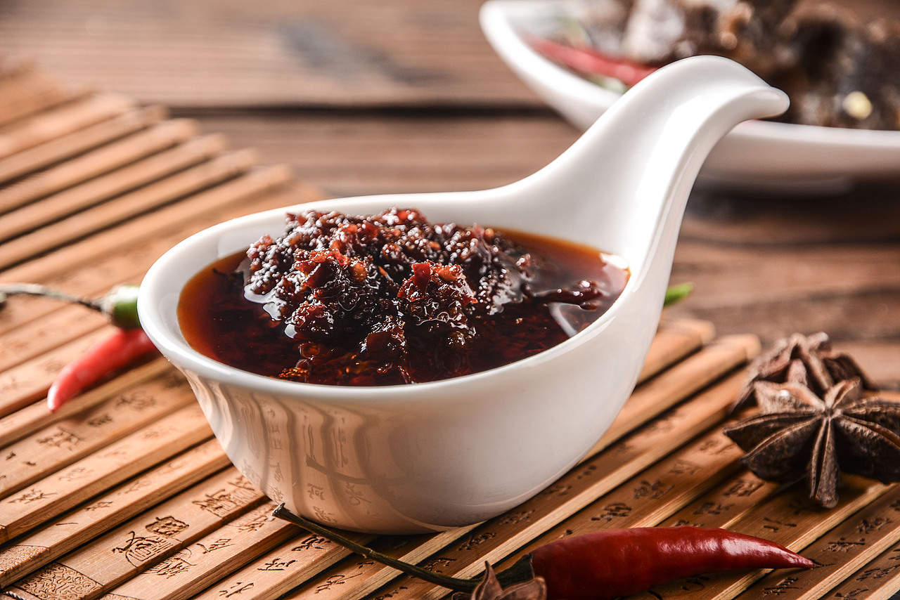 辣油火锅油料 食品拍摄（图ZNDk4ODMzNTI=） - 产品摄影 - 站酷设计师1004061675原创素材 - 站酷ZCOOL