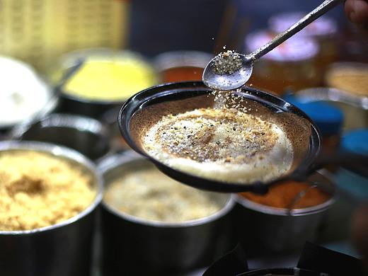 小小蛋烘糕，烘托陶至全的凡人奋斗史