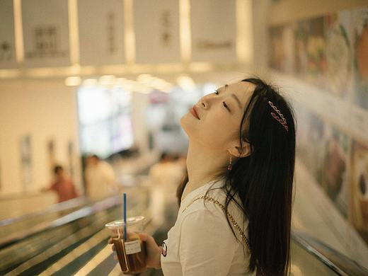 寫真｜這次是橙色的你（個(gè)人主頁(yè)-ZMzYwMDQyODg=） - 人像攝影 - 站酷設(shè)計(jì)師vendco原創(chuàng)素材 - 站酷ZCOOL