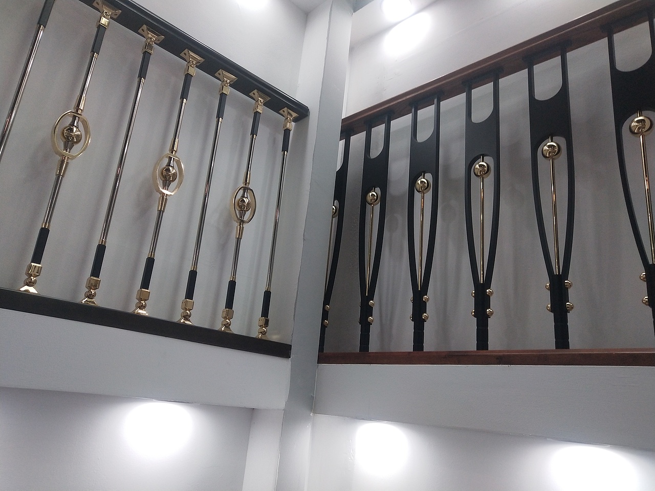 现代新流行的铝镁合金立柱  轻奢贵气