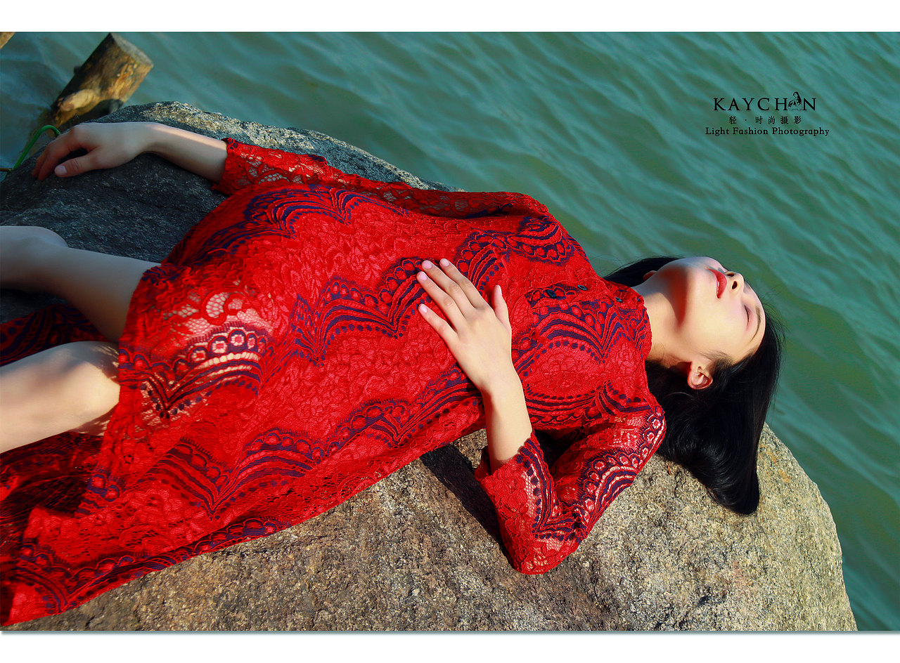 个人写真《南方初秋 多彩依旧》（图ZOTgzMTM3OTY=） - 人像摄影 - 站酷设计师KAYCHAN2020原创素材 - 站酷ZCOOL