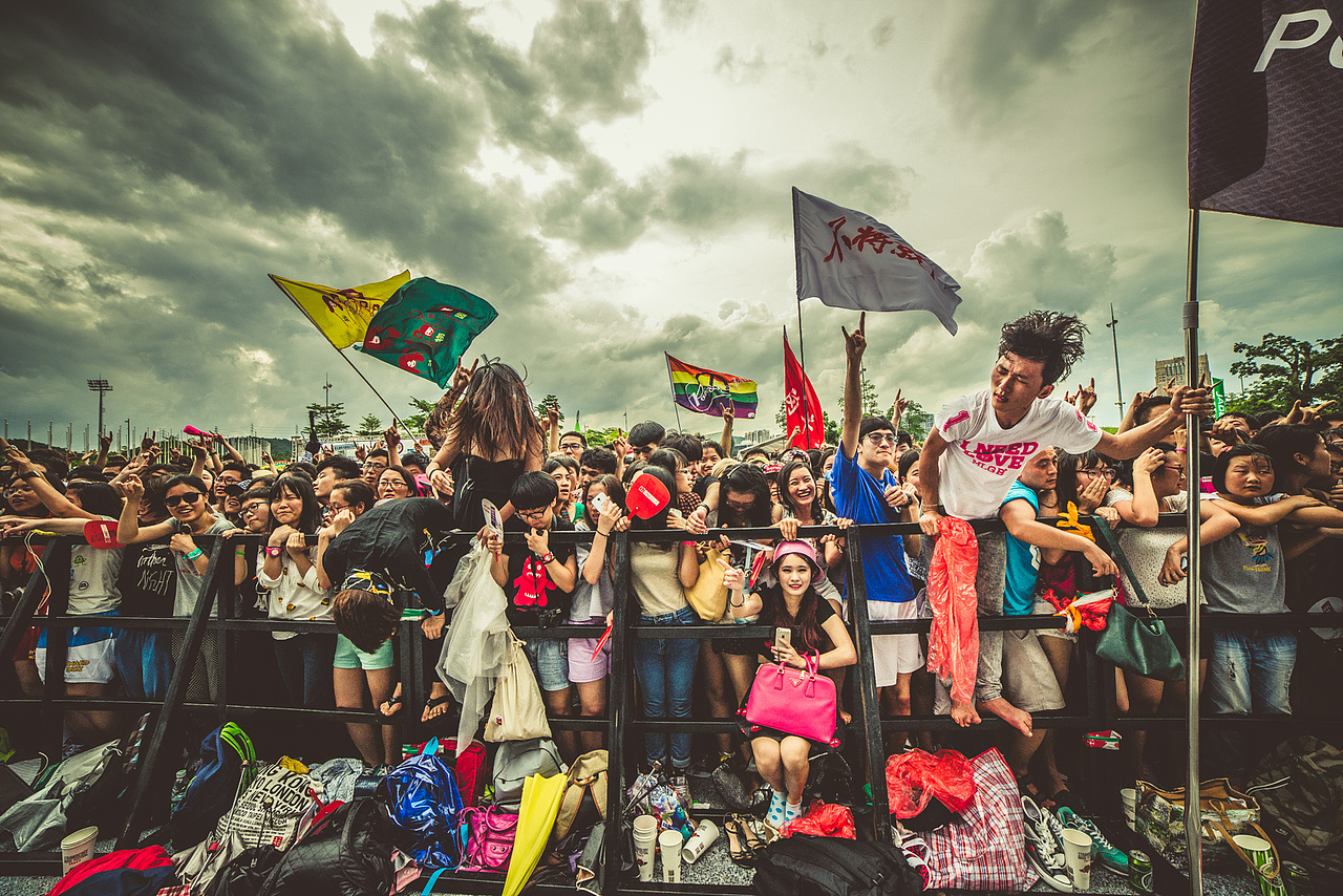 深圳草莓音乐节（图ZMTY0MjE1MDA=） - 人像摄影 - 站酷设计师凹凸蜀黍原创素材 - 站酷ZCOOL