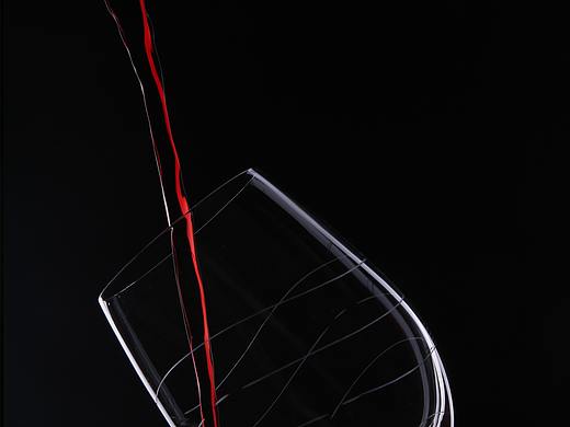 红酒杯拍摄丨红酒拍摄丨魔影视觉