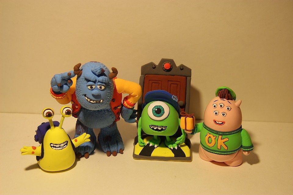 《怪兽大学》 《精灵旅社》粘土教程大合集!