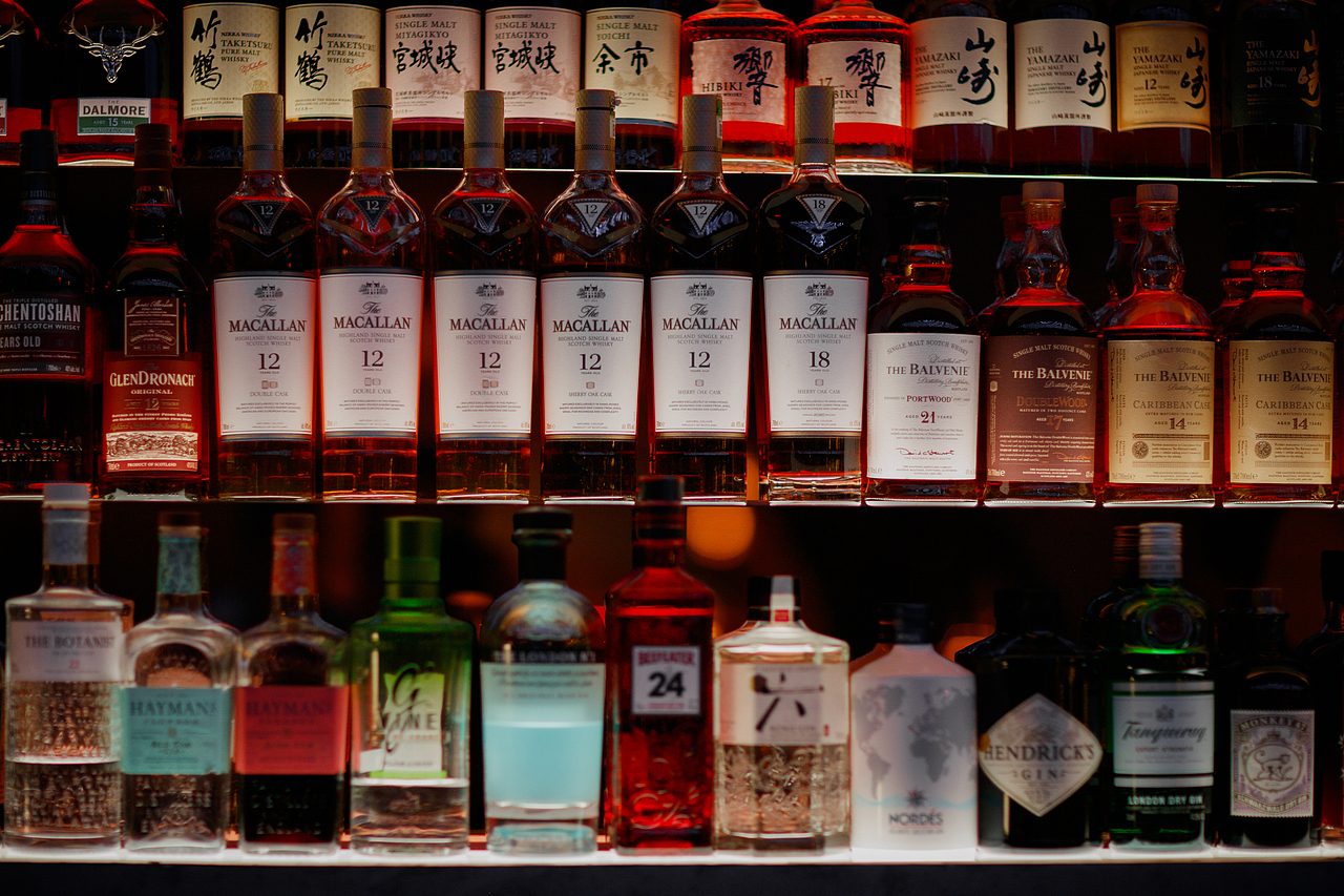 见有意义的面 喝有故事的酒