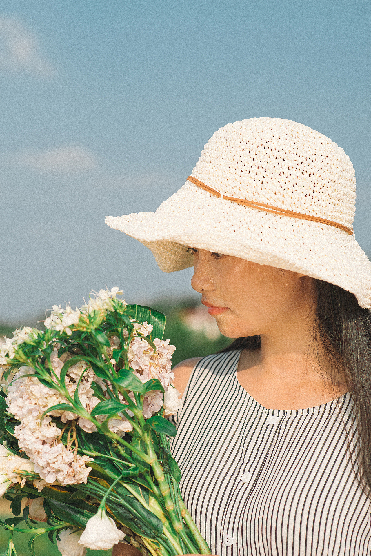 你是九月夏天滚烫的浪