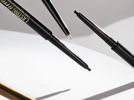 化妝品攝影/眼線筆拍攝（個(gè)人主頁(yè)-ZNDEyOTE4MzI=） - 產(chǎn)品攝影 - 站酷設(shè)計(jì)師大闊落原創(chuàng)素材 - 站酷ZCOOL