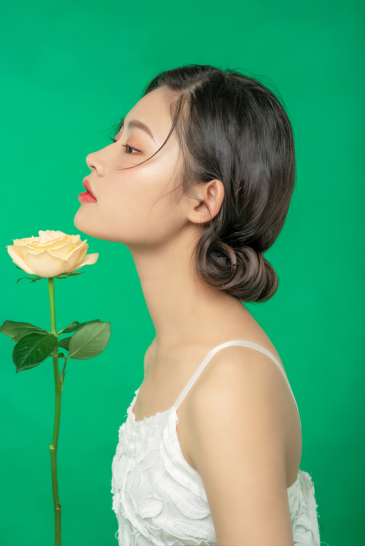 纯色背景人像小叶