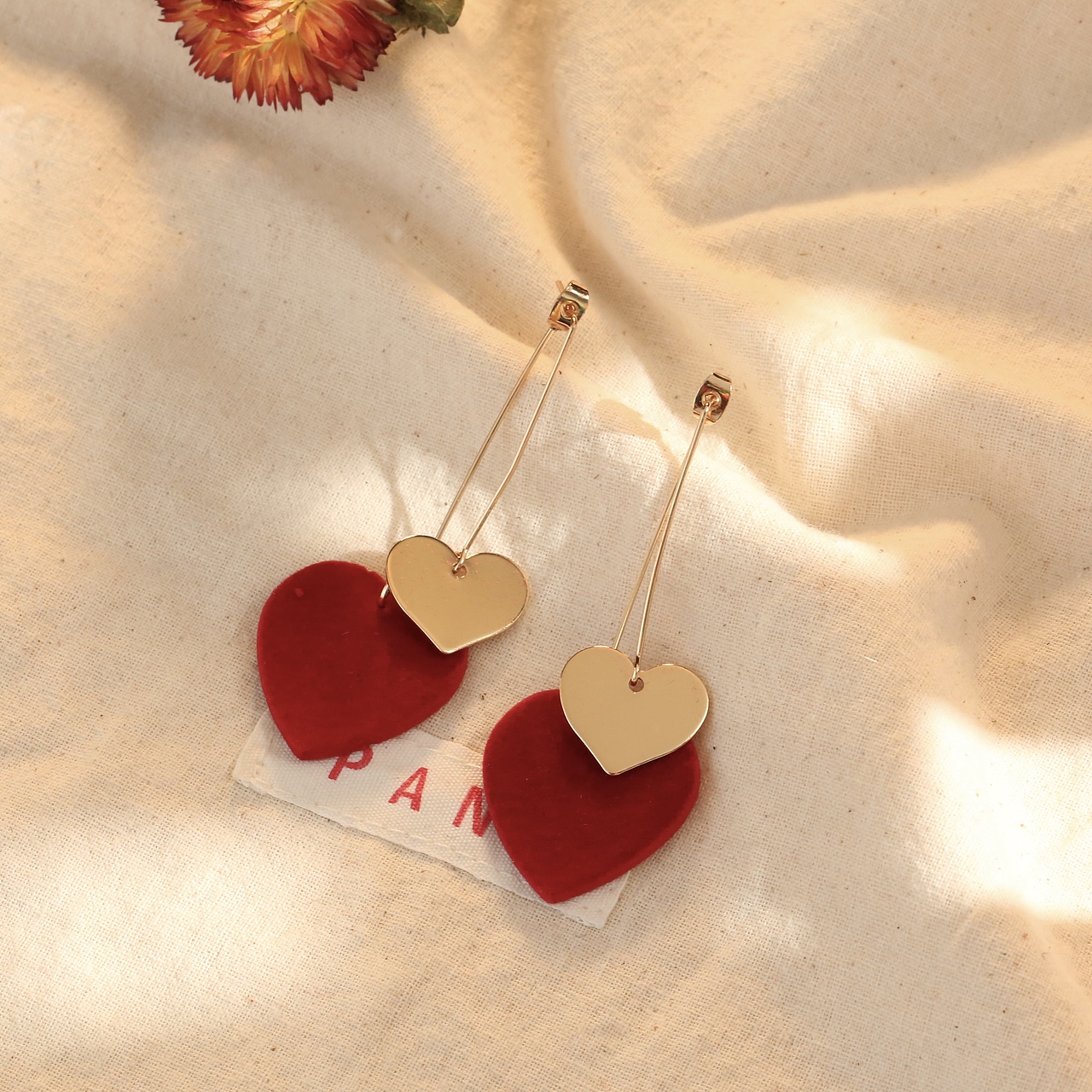 暖色调红色主题首饰拍摄