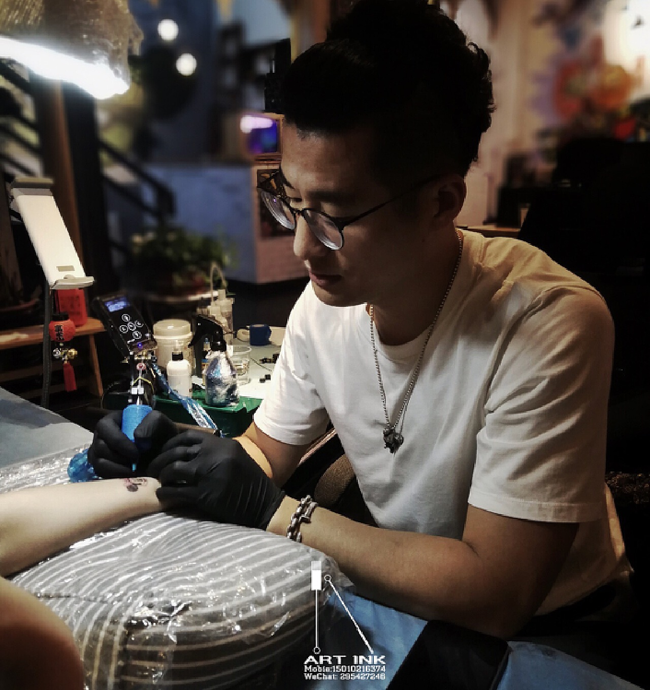手腕刀疤纹身遮盖（花盖疤）|手工艺|其他手工|刺青师大龙 - 原创作品 - 站酷 (ZCOOL)