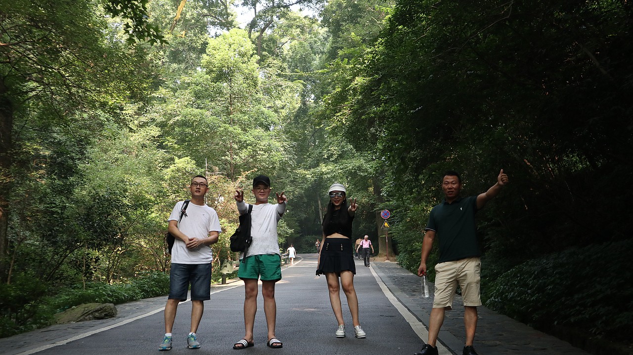 阿味大虾东北代表团长沙游览留念