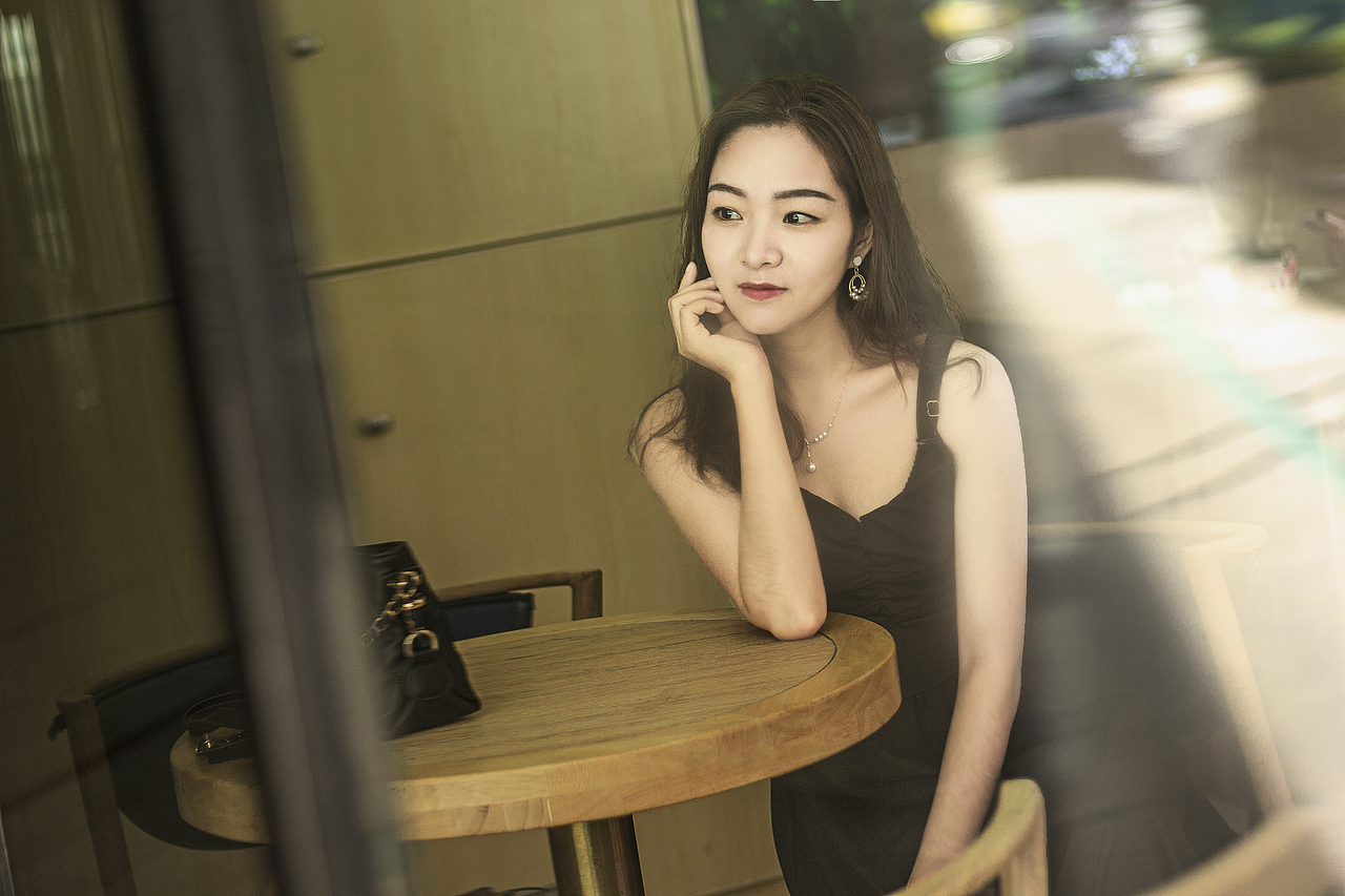 午后咖啡店（图ZMjYxODM0NjU2） - 人像摄影 - 站酷设计师拾花印像原创素材 - 站酷ZCOOL