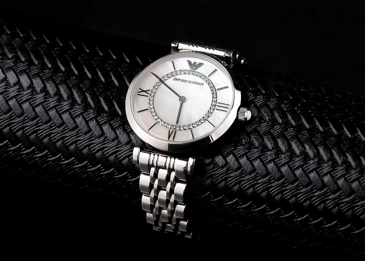 阿玛尼摩天轮贝母手表