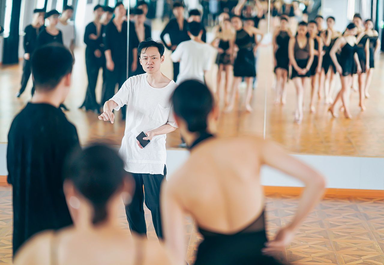 《华嘉舞蹈学院少儿冠军训练营》之上课篇(一)