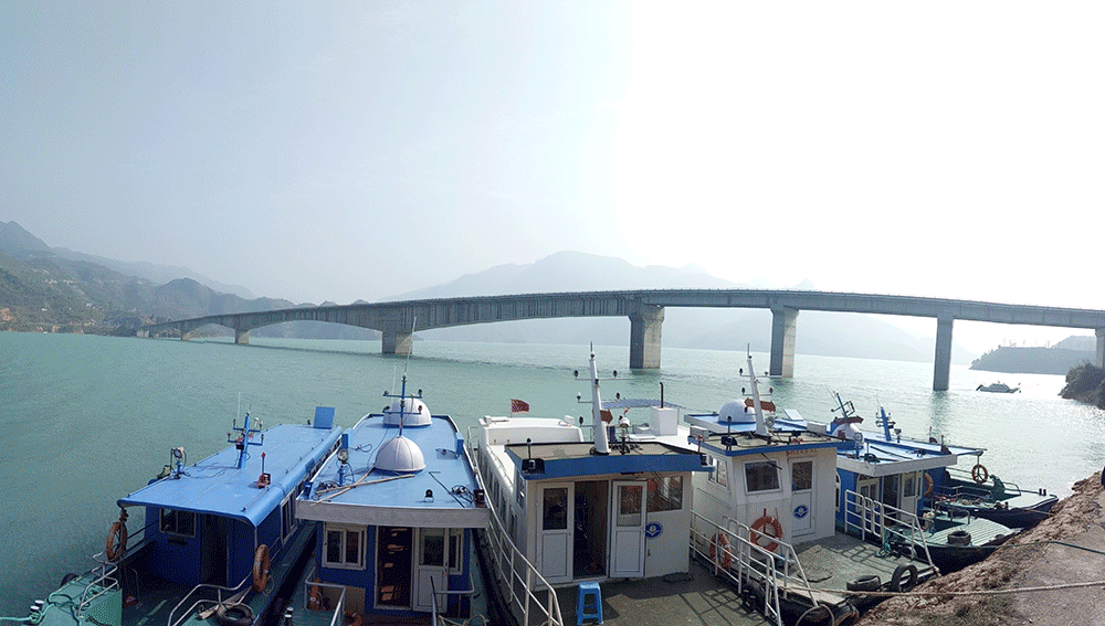 一次旅行拍摄的照片修图下当练习致敬我的职业